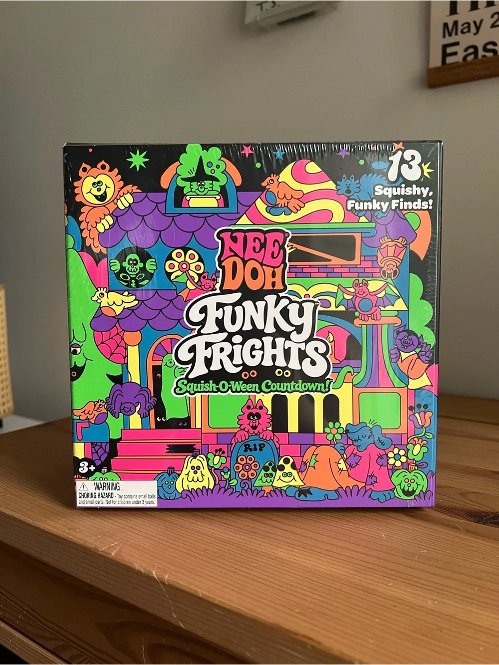 NeeDoh Funky Frights Squish-O-Ween Countdown - Neon Halloween Sensory Set